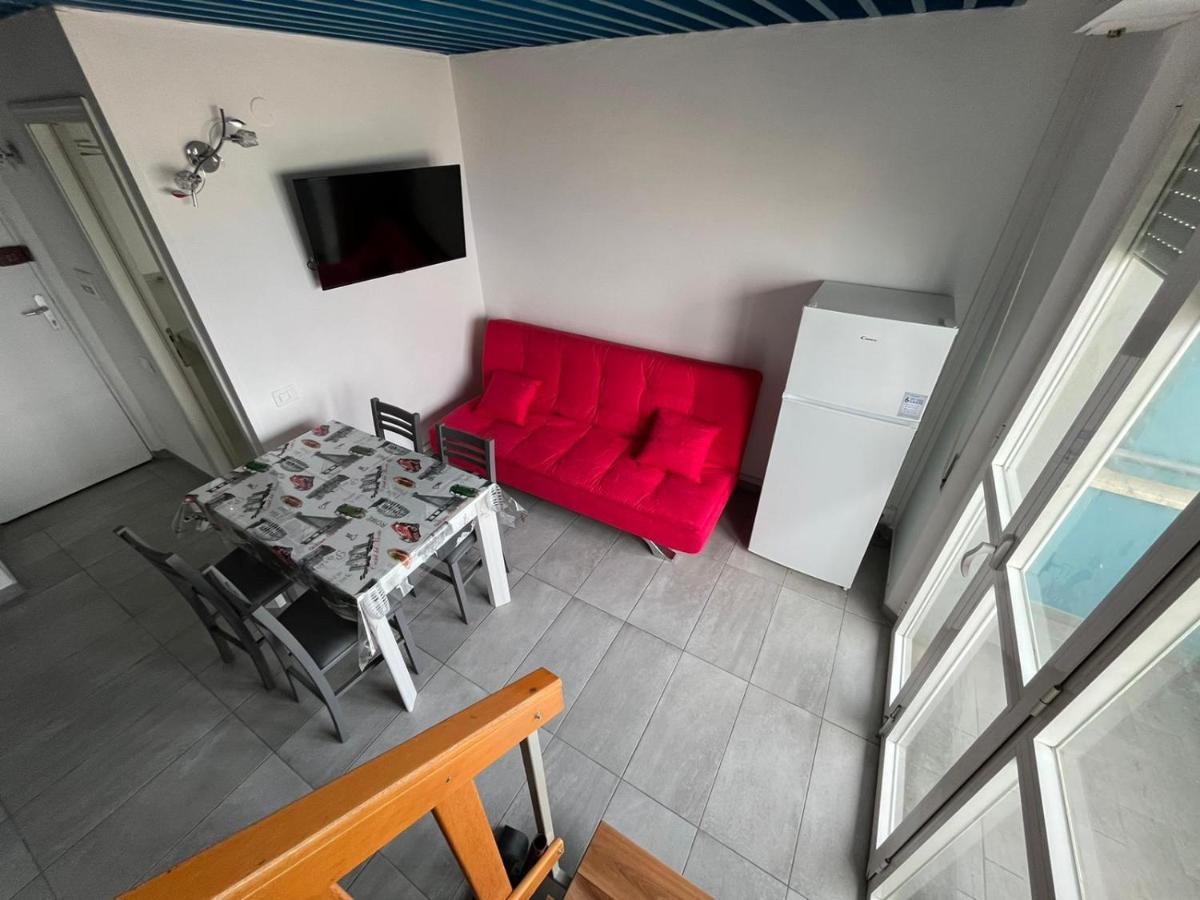 Appartamento Fronte Mare Чивитанова-Марке Экстерьер фото
